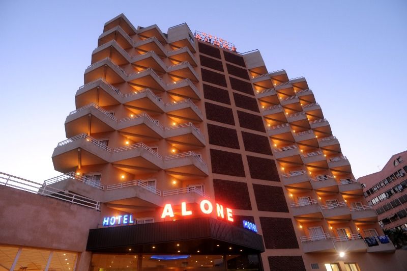 Hotel Alone Кала-де-Фінестрат Екстер'єр фото